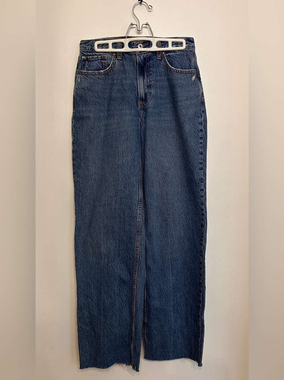 NWOT ABERCROMBIE & FITCH “THE LOOSE HIGH RISE” WIDE LEG DISTRESSED JEANS